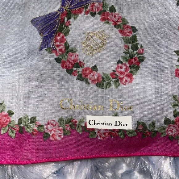 vintage Christian Dior floral handkerchief. - Picture 7 of 7